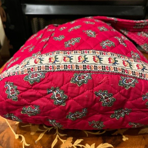 Vera Bradley quilted tote - Picture 3 of 5